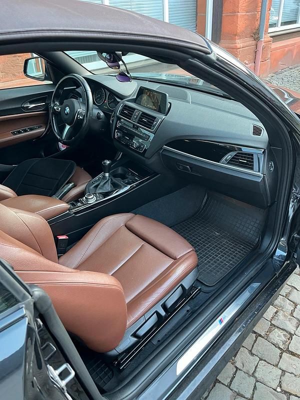 Gebraucht BMW 220 185 PS (136 kW) 2015 Schwarz Cabrio