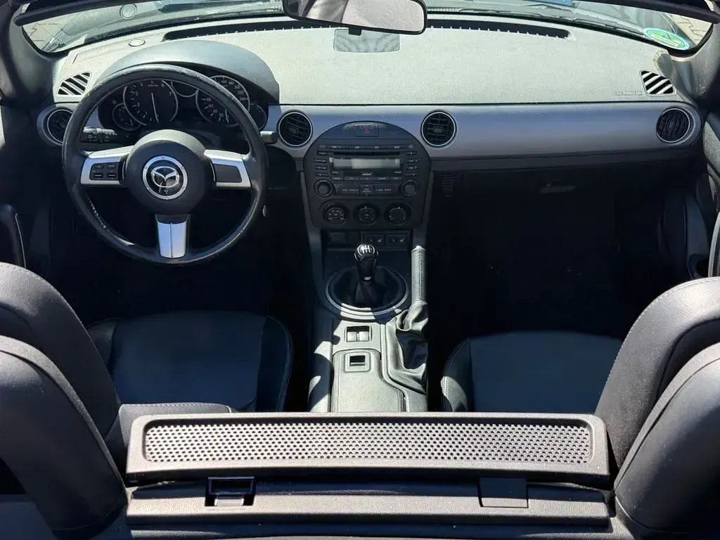 Gebraucht Mazda MX5 Center-Line 126 PS (92 kW) 2010 Schwarz Cabrio