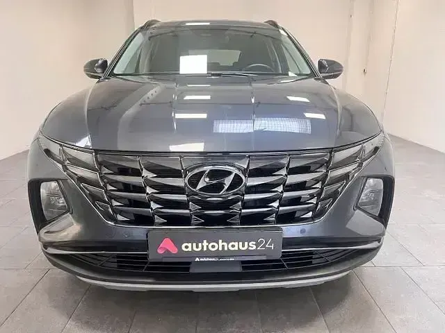 Gebraucht Hyundai Tucson Trend 230 PS (169 kW) 2023 Grau SUV