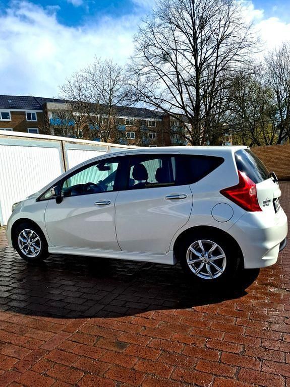 Gebraucht Nissan Note 90 PS (66 kW) 2015 Weiß Kleinwagen