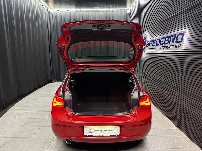 Gebraucht BMW 118 Advantage 150 PS (110 kW) 2018 Rot Kleinwagen