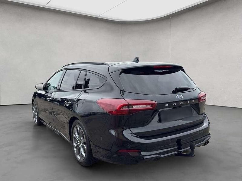Gebraucht Ford Focus ST-Line X 155 PS (114 kW) 2024 Agate black metallic Kombi