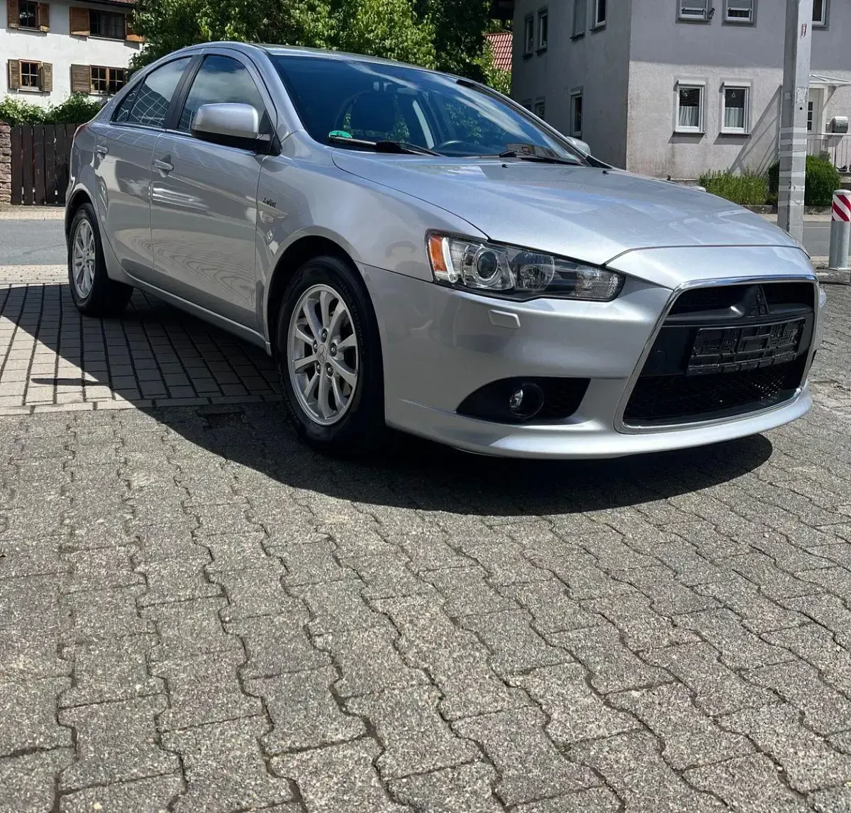 Gebraucht Mitsubishi Lancer 117 PS (86 kW) 2011 Silber Limousine
