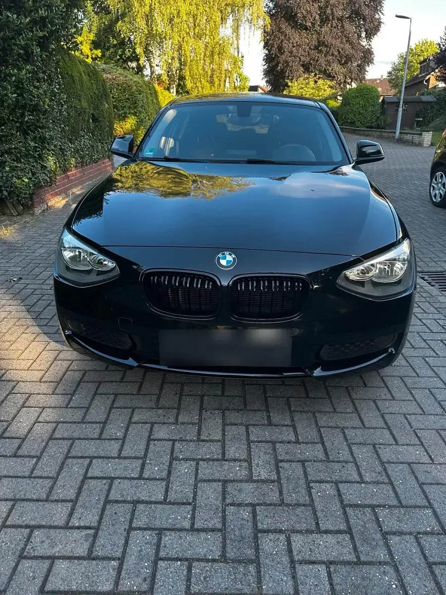 Gebraucht BMW 114 102 PS (75 kW) 2014 Schwarz Kleinwagen