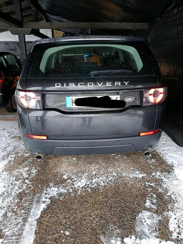Schwarz Gebraucht 2016 Land Rover Discovery Sport SUV | 10.900 € (Etwas zu teuer) - Bild 1/4