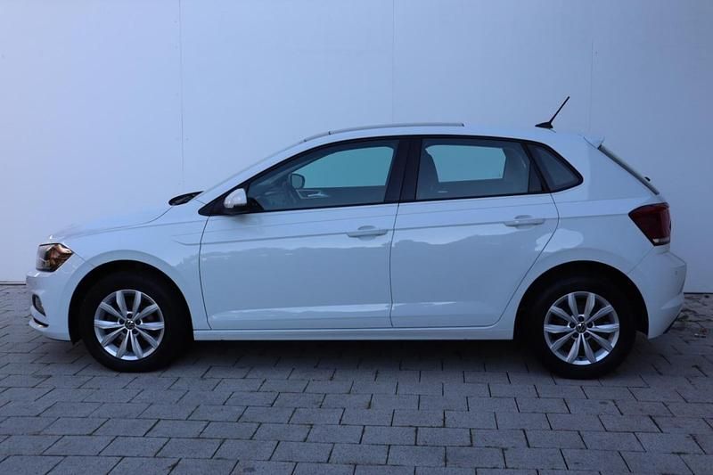 Gebraucht VW Polo Highline 95 PS (69 kW) 2021 Weiß Kleinwagen