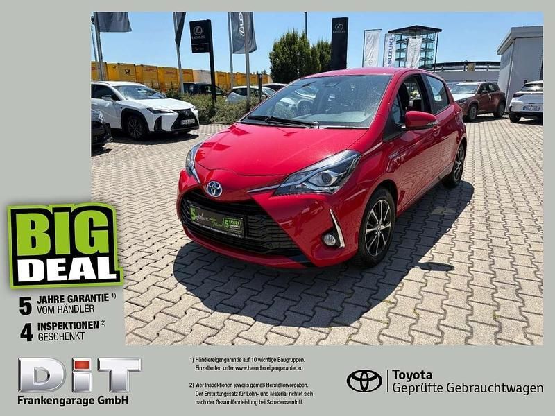 Vulcanorot Gebraucht 2018 Toyota Yaris Hybrid Team Kleinwagen | 15.790 € (Fairer Preis) - Bild 1/4