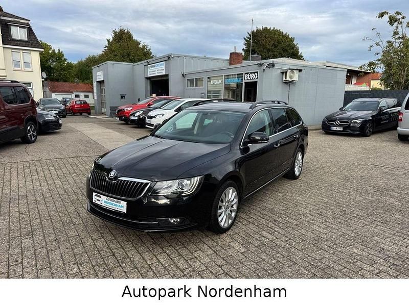 Schwarz Gebraucht 2013 Skoda Superb Exclusive Kombi | 9.950 € (Fairer Preis) - Bild 1/4