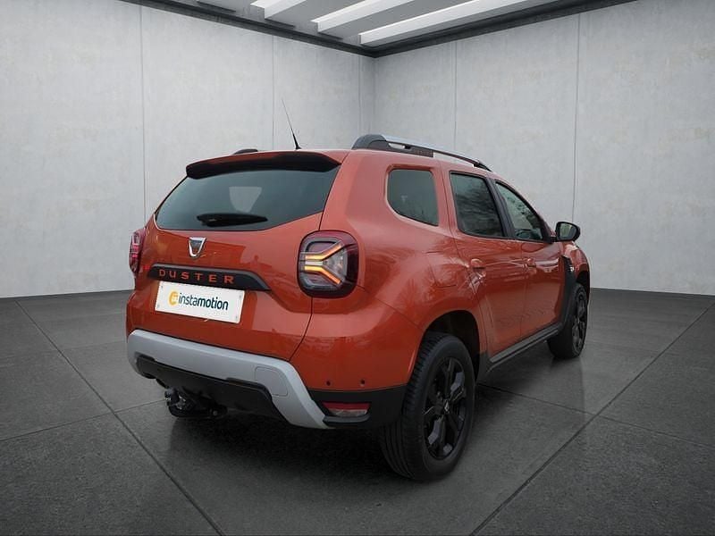 Gebraucht Dacia Duster 150 PS (110 kW) 2022 Orange SUV
