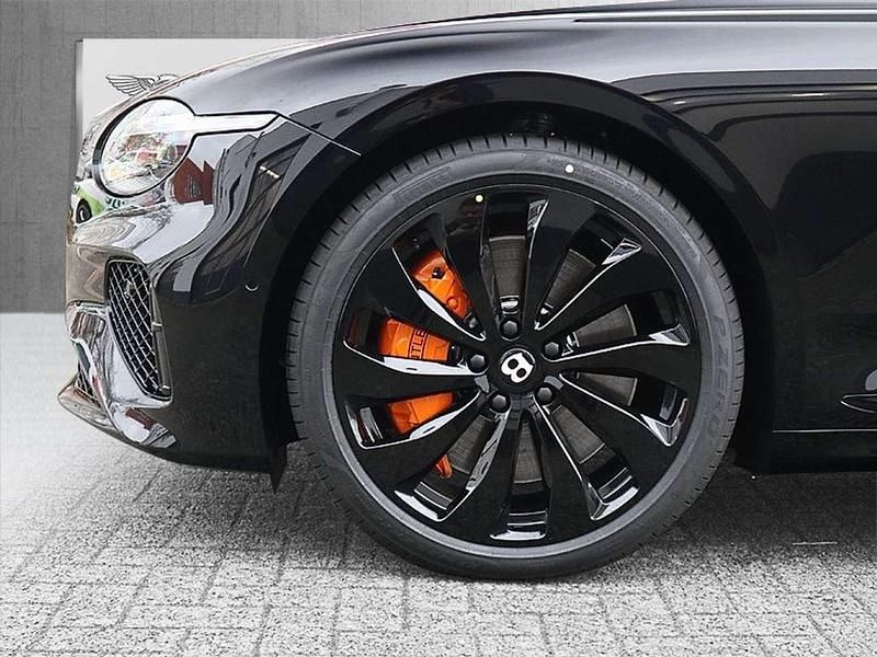 Second-hand Bentley Continental 680 CP (500 kW) 2025 Negru Coupe