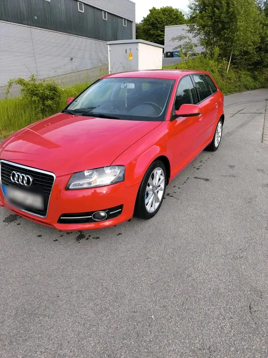 Gebraucht Audi A3 140 PS (102 kW) 2011 Rot Kleinwagen