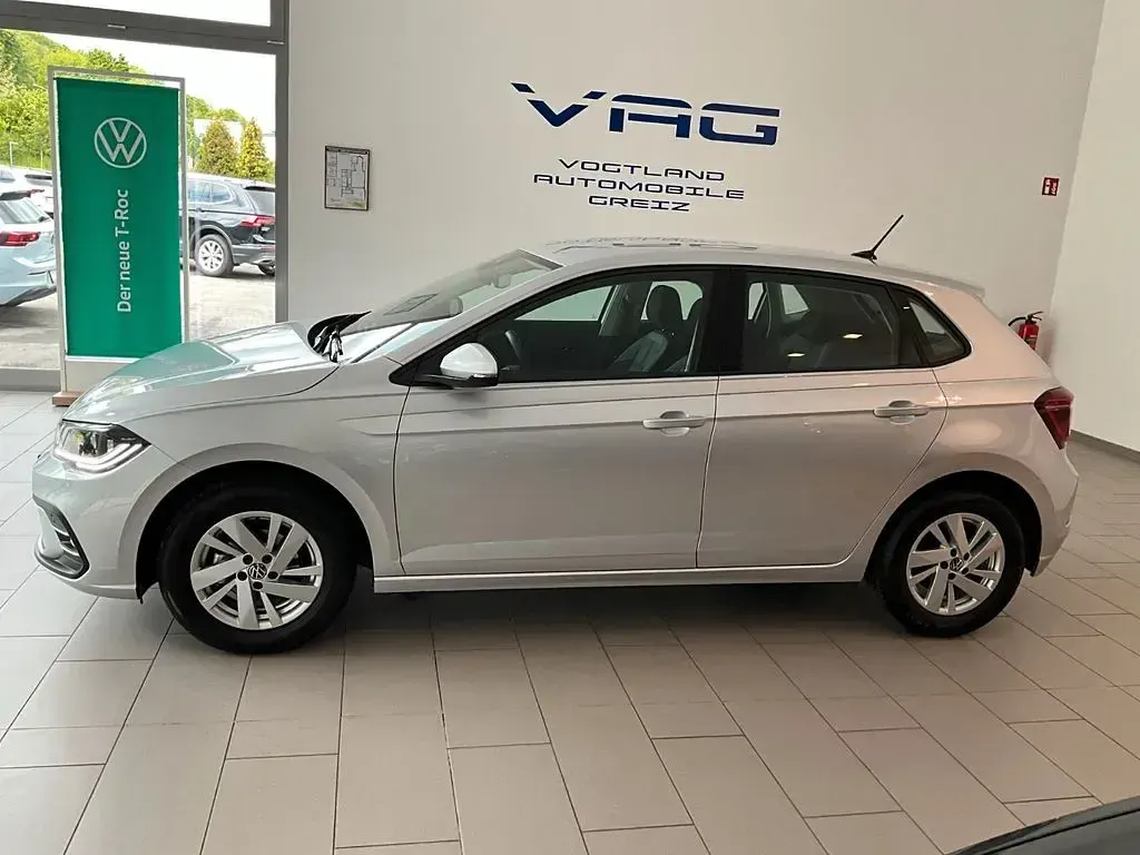Gebraucht VW Polo Style 95 PS (69 kW) 2022 Silber Kleinwagen