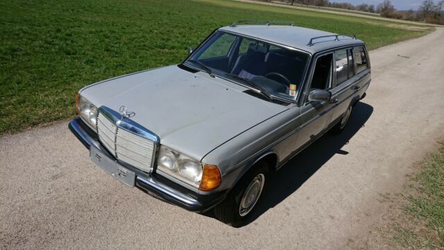 Verkauft Mercedes 230 Te W123 2 Hand Gebraucht 1984 210 000 Km In Pocking