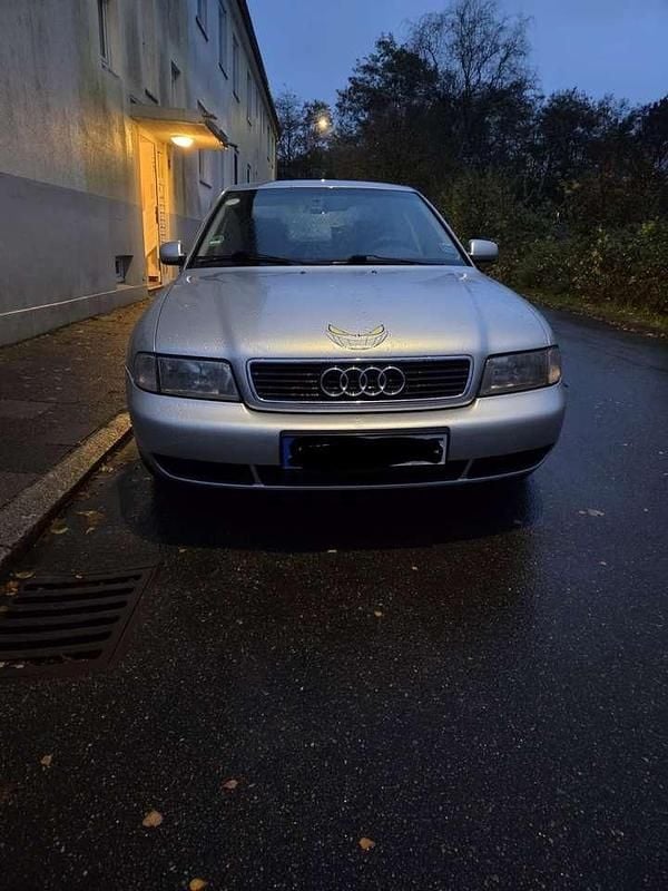 Gebraucht 1997 Audi A4 Limousine | 850 € (Superpreis) - Bild 1/4