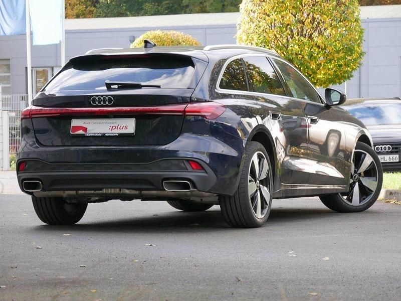 Gebraucht Audi A5 204 PS (150 kW) 2025 Firmamentblau metallic Coupé