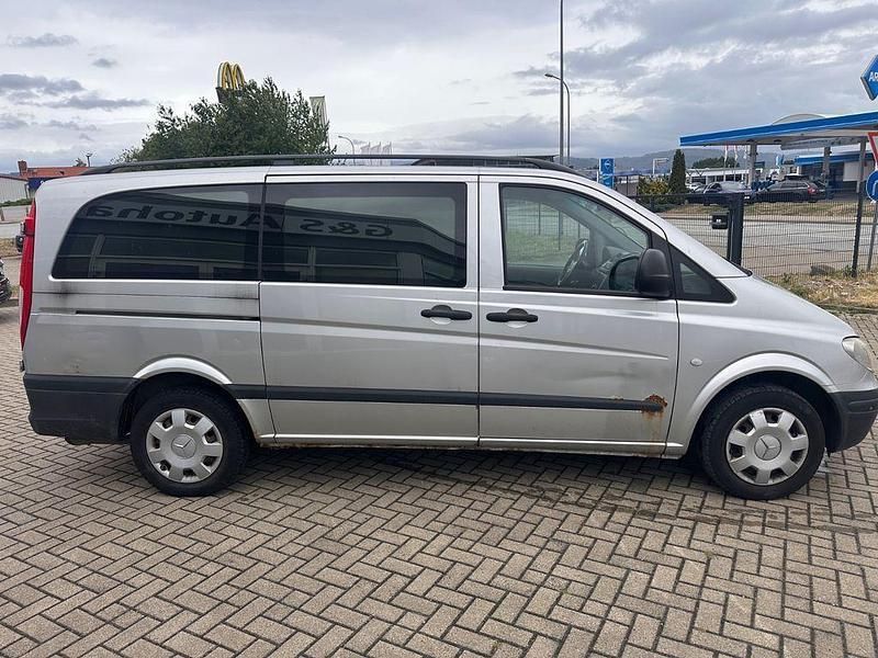 Gebraucht Mercedes Vito 150 PS (110 kW) 2005 Silber Van