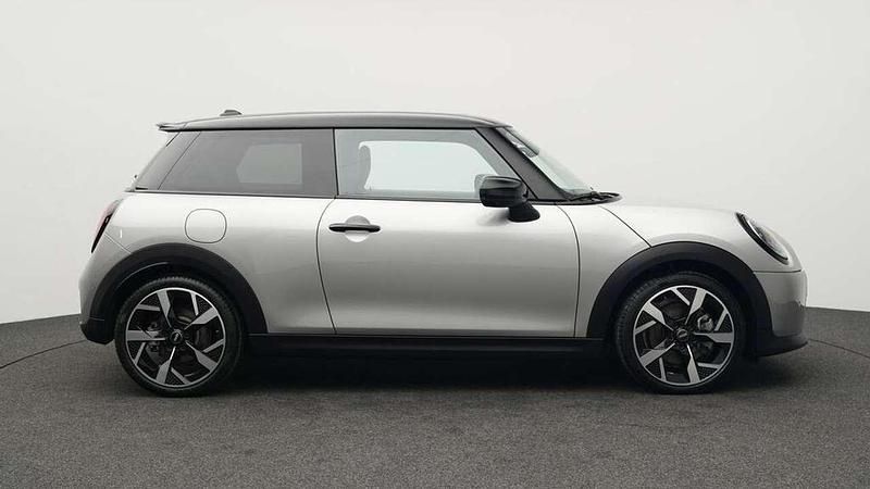 Gebraucht Mini Cooper S Favoured 204 PS (150 kW) 2024 Grau Kleinwagen