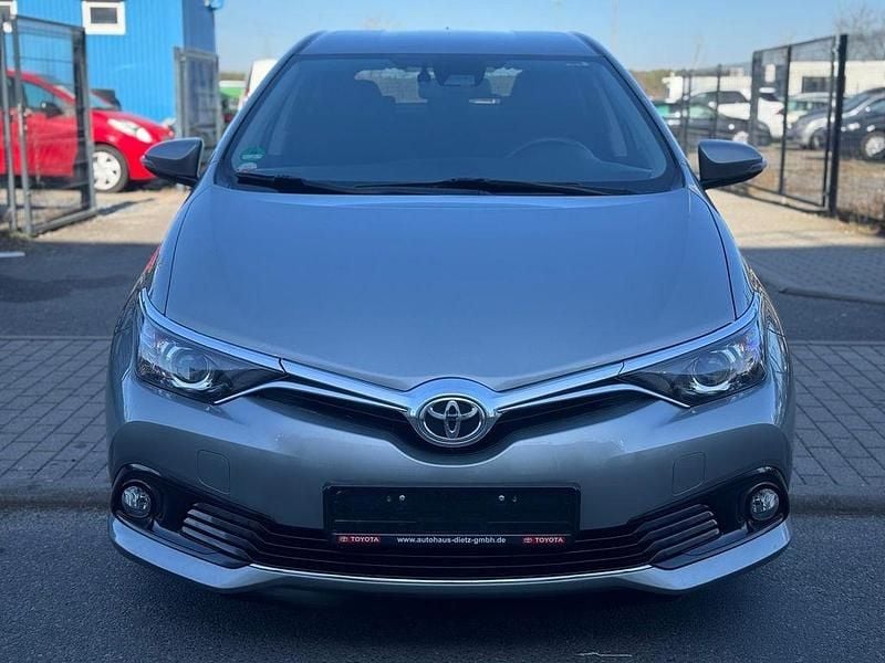 Gebraucht Toyota Auris Edition-S 116 PS (85 kW) 2017 Grau Limousine