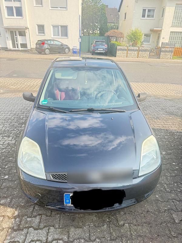 Gebraucht Ford Fiesta 60 PS (44 kW) 2005 Schwarz Kleinwagen