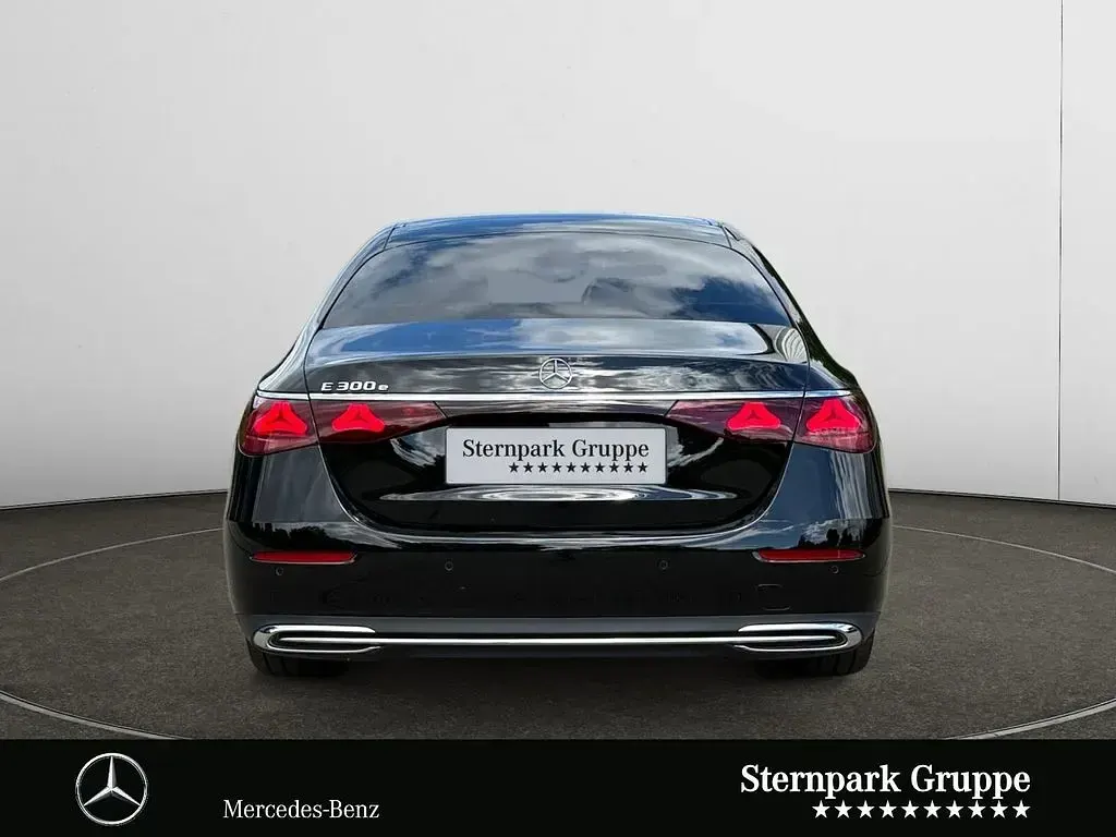 Gebraucht Mercedes E300 Exclusive 313 PS (230 kW) 2025 Lack obsidianschwarz Limousine