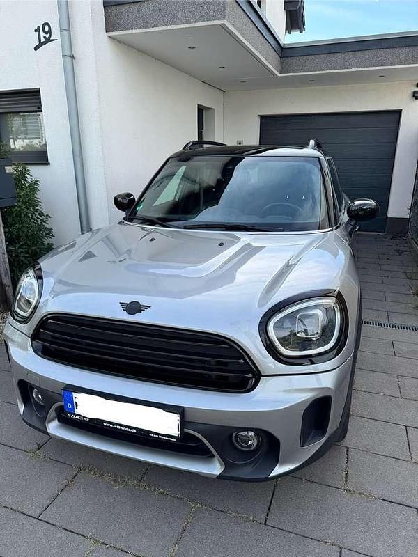 Silber Gebraucht 2023 Mini Cooper Countryman Essential SUV | 29.900 € (Etwas zu teuer) - Bild 1/4