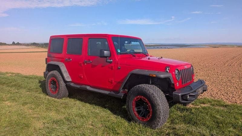 Gebraucht Jeep Wrangler Night Eagle 200 PS (147 kW) 2017 Rot SUV