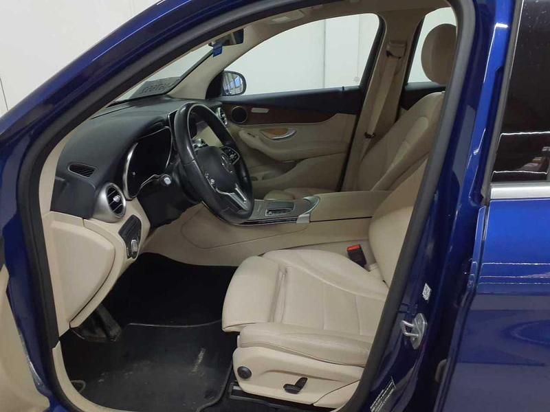 Gebraucht Mercedes GLC200 197 PS (144 kW) 2020 Brilliantblau metallic SUV