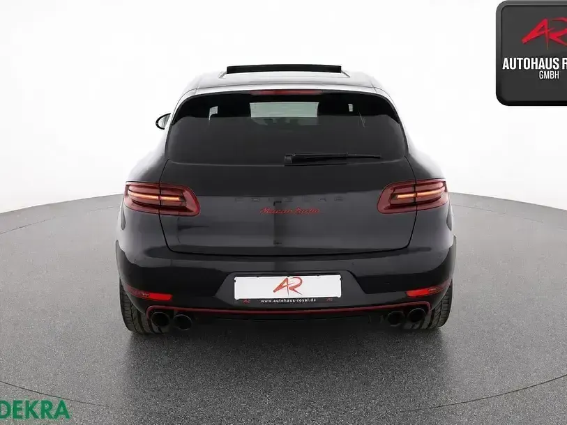 Gebraucht Porsche Macan Turbo Performance Package 441 PS (324 kW) 2018 Schwarz SUV