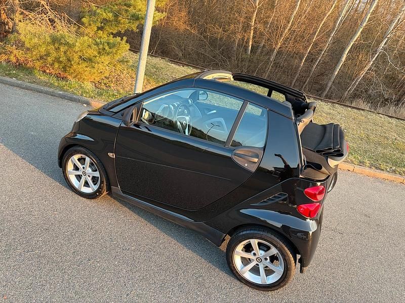 Gebraucht Smart ForTwo Cabrio 45 PS (33 kW) 2007 Schwarz Cabrio