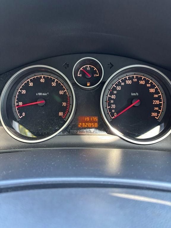 Blau Gebraucht 2004 Opel Astra Limousine | 600 € (Superpreis) - Bild 1/4