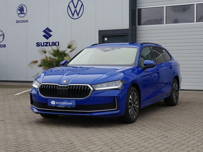 Gebraucht Skoda Superb Selection 150 PS (110 kW) 2024 Blau Kombi