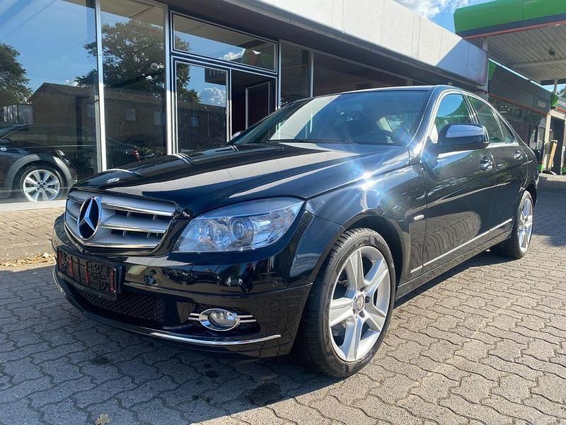 Schwarz Gebraucht 2008 Mercedes C320 Avantgarde Limousine | 7.490 € (Guter Preis) - Bild 1/4