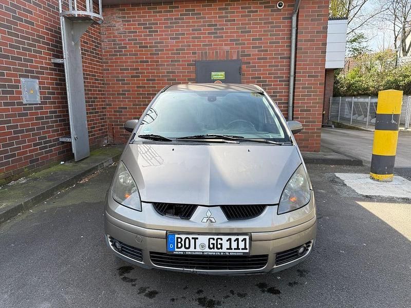 Gebraucht Mitsubishi Colt 95 PS (69 kW) 2008 Schwarz Van / Kleinbus