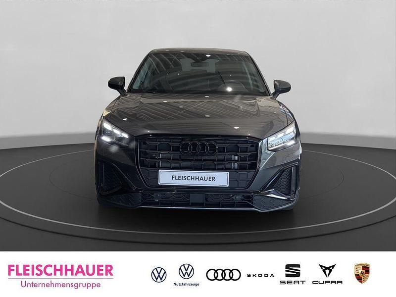 Gebraucht Audi Q2 S-Line 150 PS (110 kW) 2024 Grau SUV