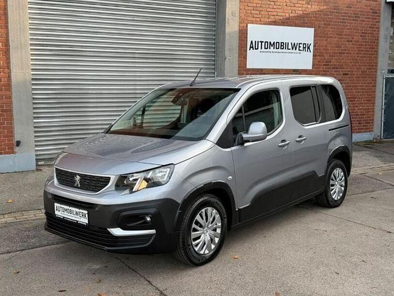 Grau Gebraucht 2020 Peugeot Rifter Active Van / Kleinbus | 13.899 € (Fairer Preis) - Bild 1/4