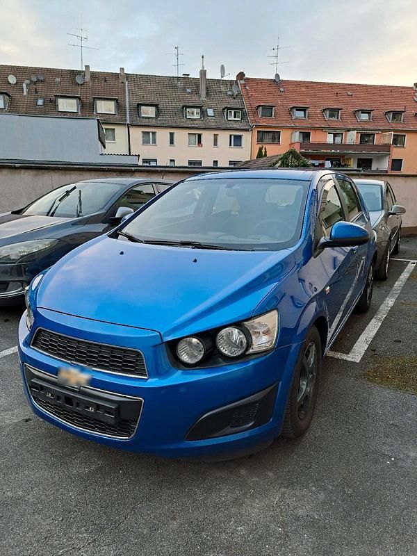 Gebraucht Chevrolet Aveo 86 PS (63 kW) 2011 Blau Kleinwagen