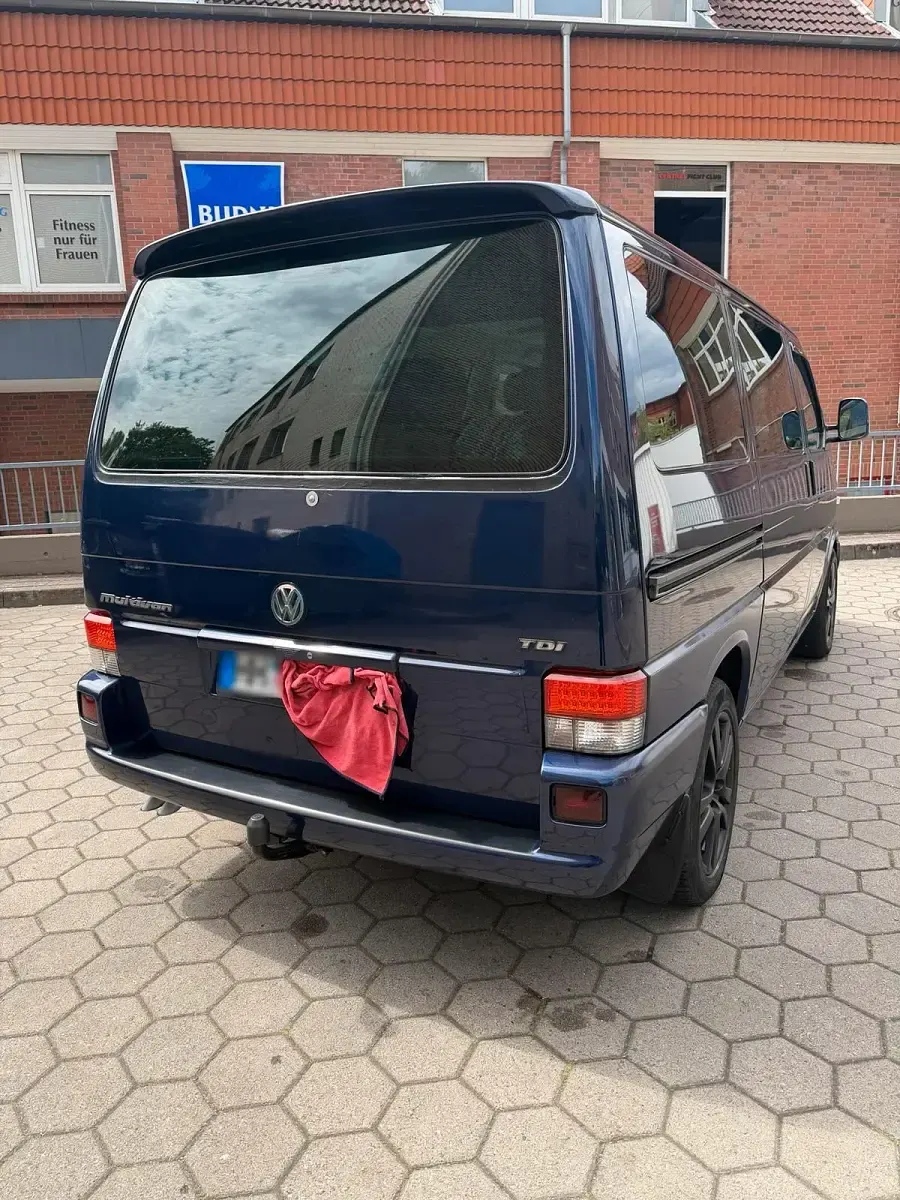 Gebraucht VW Multivan 102 PS (75 kW) 2000 Blau Van / Kleinbus