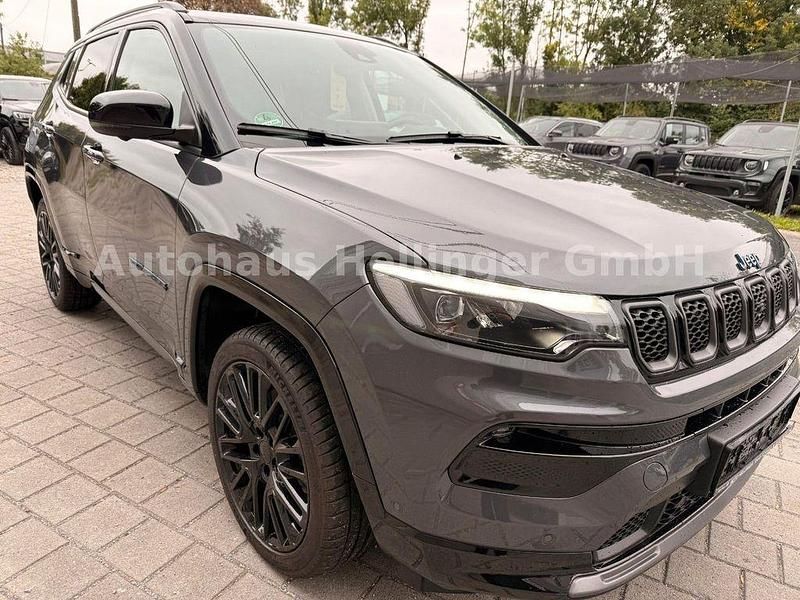 Gebraucht Jeep Compass 241 PS (177 kW) 2023 Grau SUV