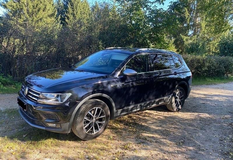 Schwarz Gebraucht 2019 VW Tiguan Allspace Comfortline SUV | 21.400 € (Superpreis) - Bild 1/4