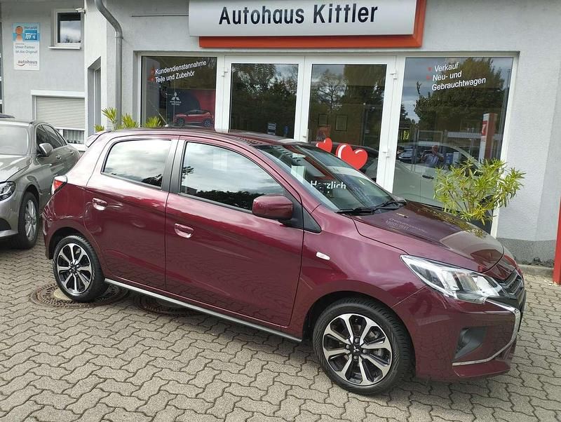 Bordeauxrot Gebraucht 2021 Mitsubishi Space Star Top Kleinwagen | 11.799 € (Guter Preis) - Bild 1/4