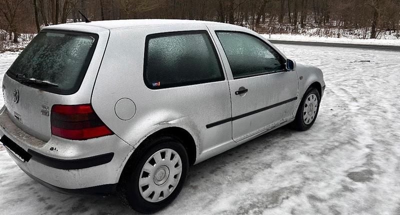 Gebraucht VW Golf 90 PS (66 kW) 2000 Silber Coupé