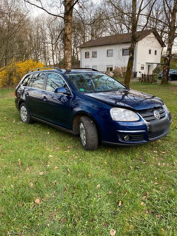 Gebraucht VW Golf V 122 PS (89 kW) 2008 Blau Kombi