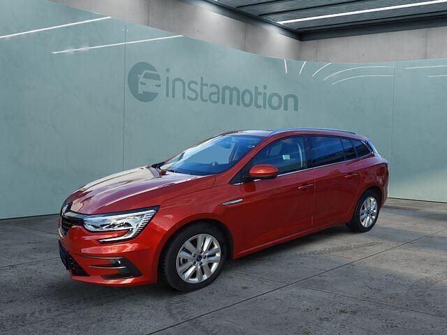Gebraucht Renault Mégane IV Intens 158 PS (116 kW) 2022 Rot Van / Kleinbus