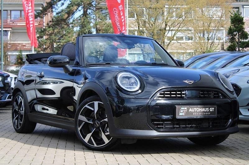 Gebraucht Mini Cooper Cabriolet 163 PS (119 kW) 2025 Schwarz Cabrio