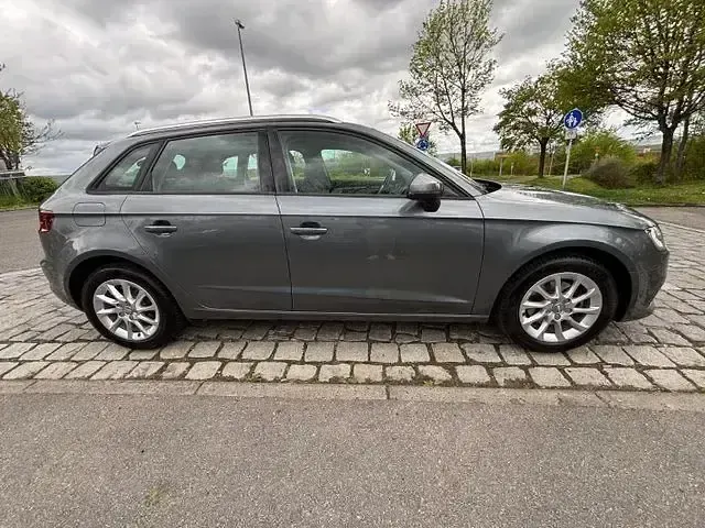 Usata Audi A3 Advanced 150 CV (110 kW) 2015 Blu Berlina
