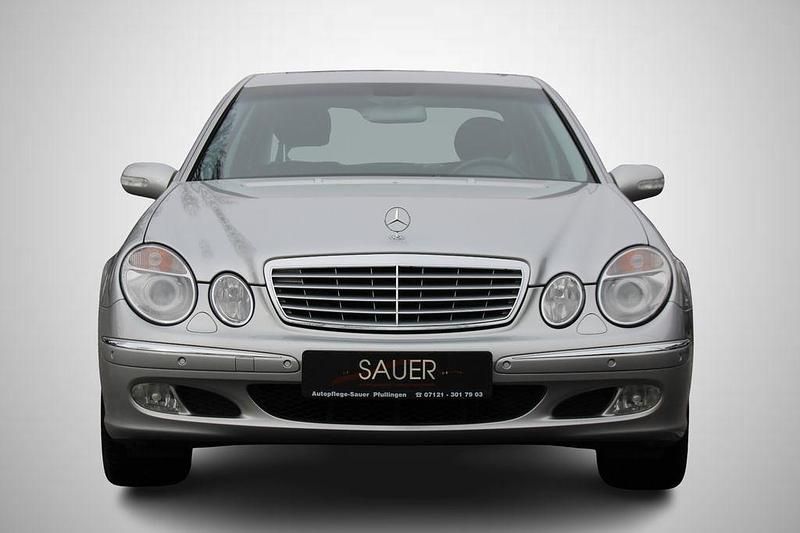 Gebraucht Mercedes E240 Elegance 177 PS (130 kW) 2002 Silber Limousine