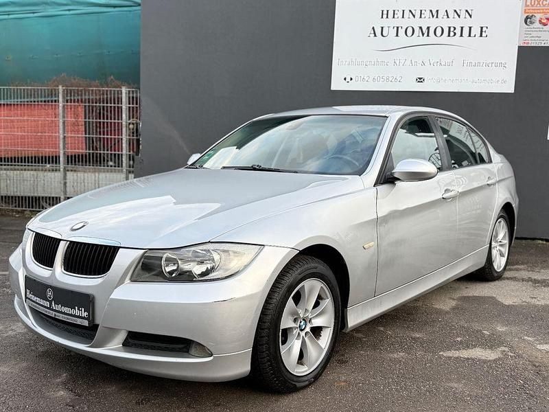 Gebraucht BMW 318 129 PS (94 kW) 2005 Silber Limousine