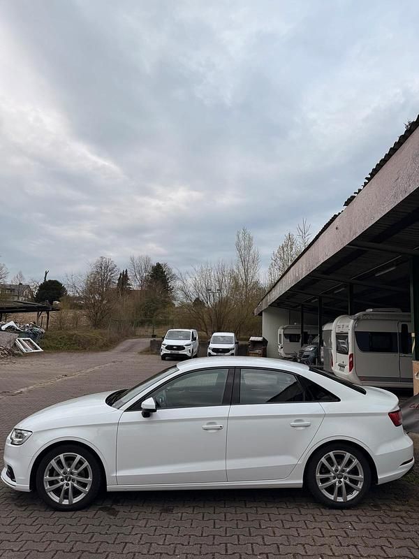 Gebraucht Audi A3 150 PS (110 kW) 2020 Weiß Limousine