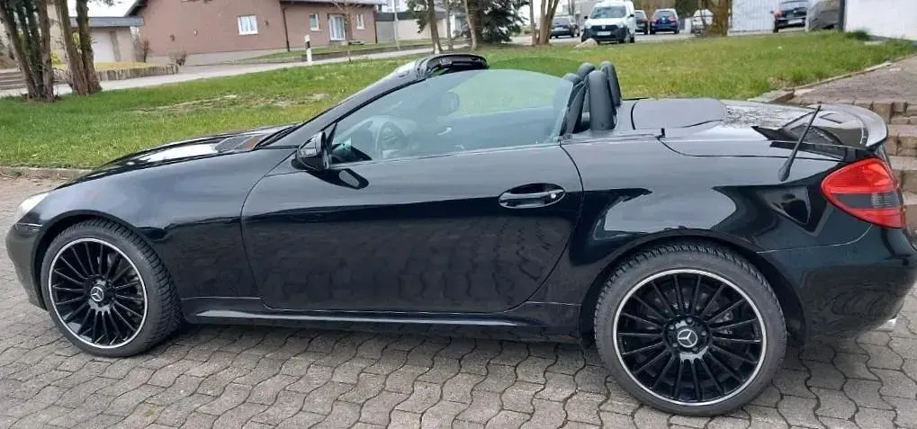Gebraucht Mercedes SLK200 184 PS (135 kW) 2010 Schwarz Cabrio
