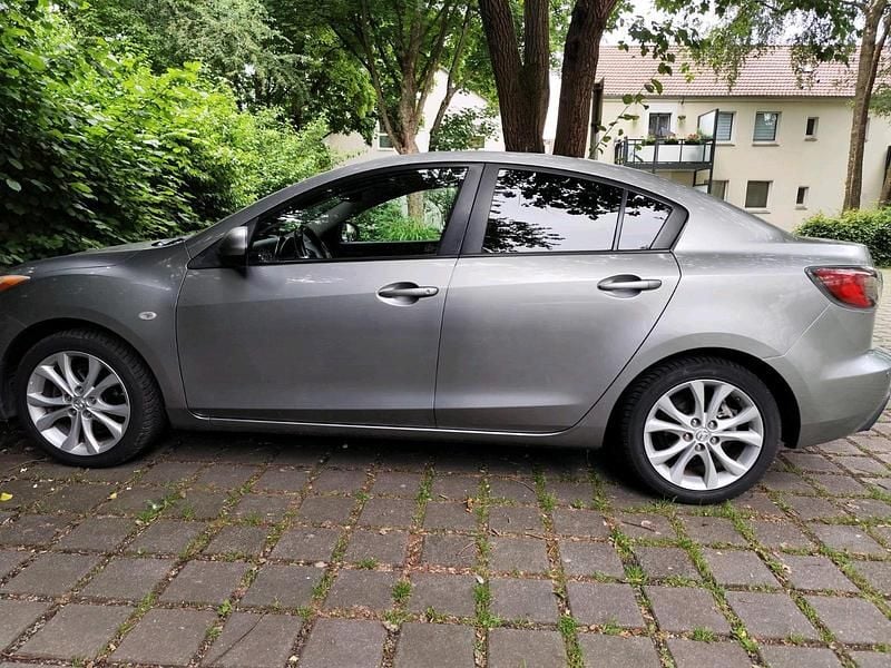 Second-hand Mazda 3 Active Plus 105 CP (77 kW) 2009 Argintiu Berlinǎ